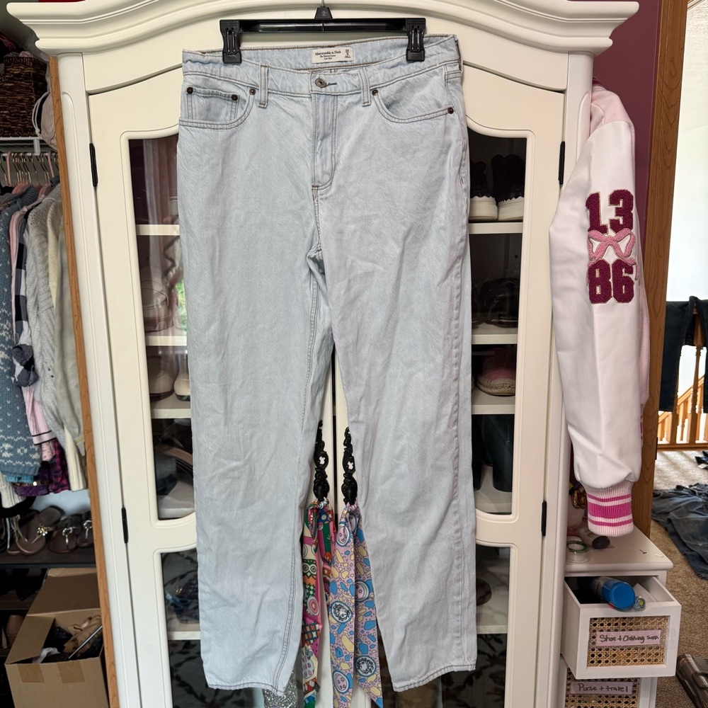 Abercrombie & Fitch The Tapered Loose Low Rise